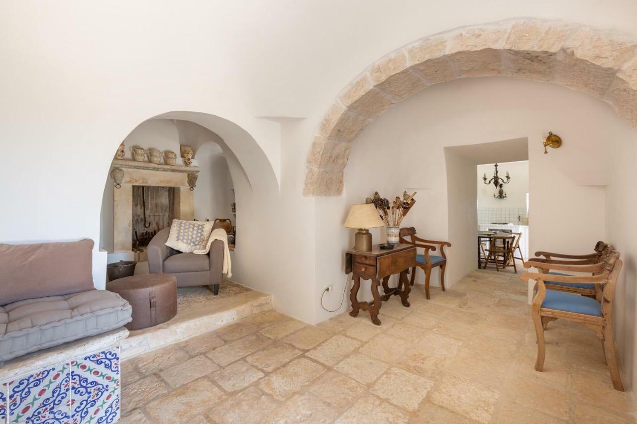 Trullo il Karrubo Villa Ostuni Dış mekan fotoğraf