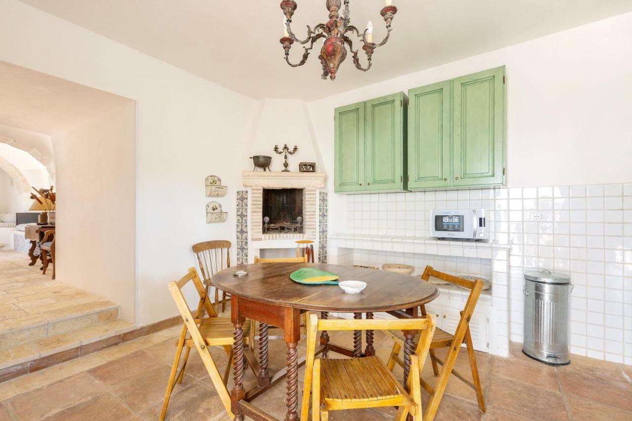 Trullo il Karrubo Villa Ostuni Dış mekan fotoğraf