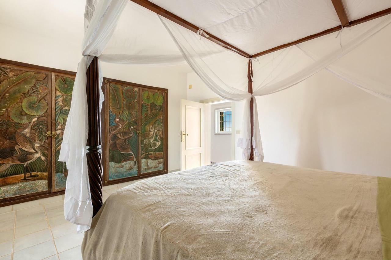Trullo il Karrubo Villa Ostuni Dış mekan fotoğraf