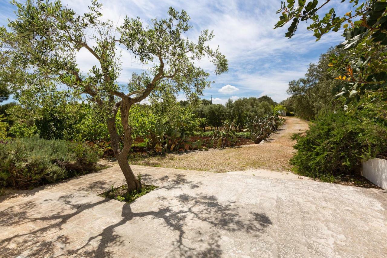 Trullo il Karrubo Villa Ostuni Dış mekan fotoğraf